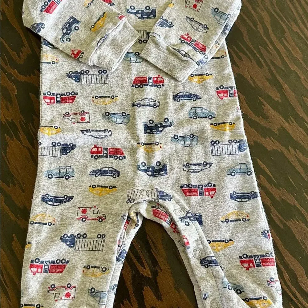 Carter's Gray One Piece with Colorful Vehicle Print Size 6 Months (371)